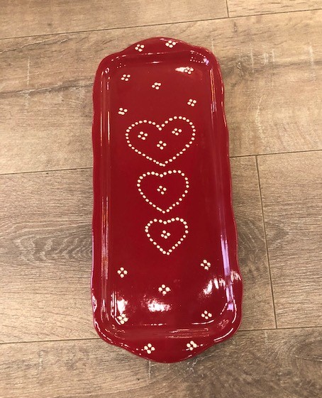 Cake dish red heart