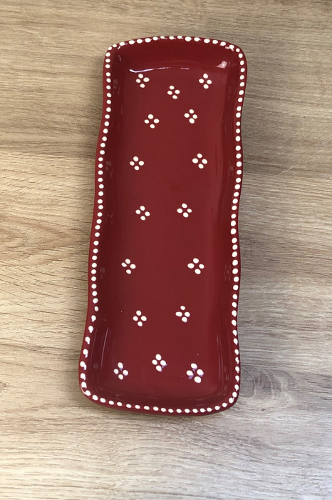 Spoon rest red with cream points