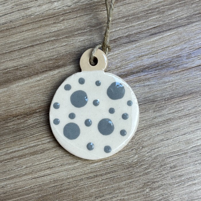Boule de Noel point gris