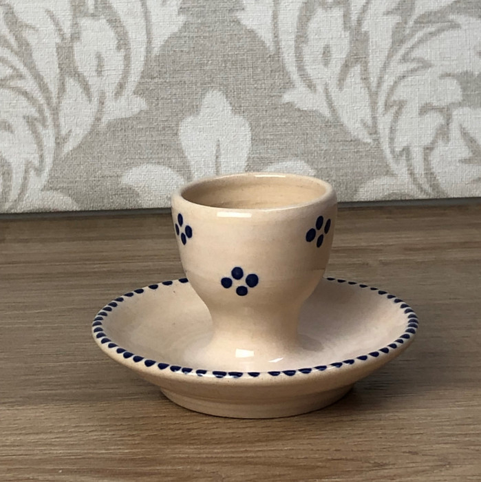 coquetier crème points bleus