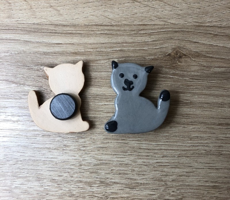 Magnet petit chaton gris