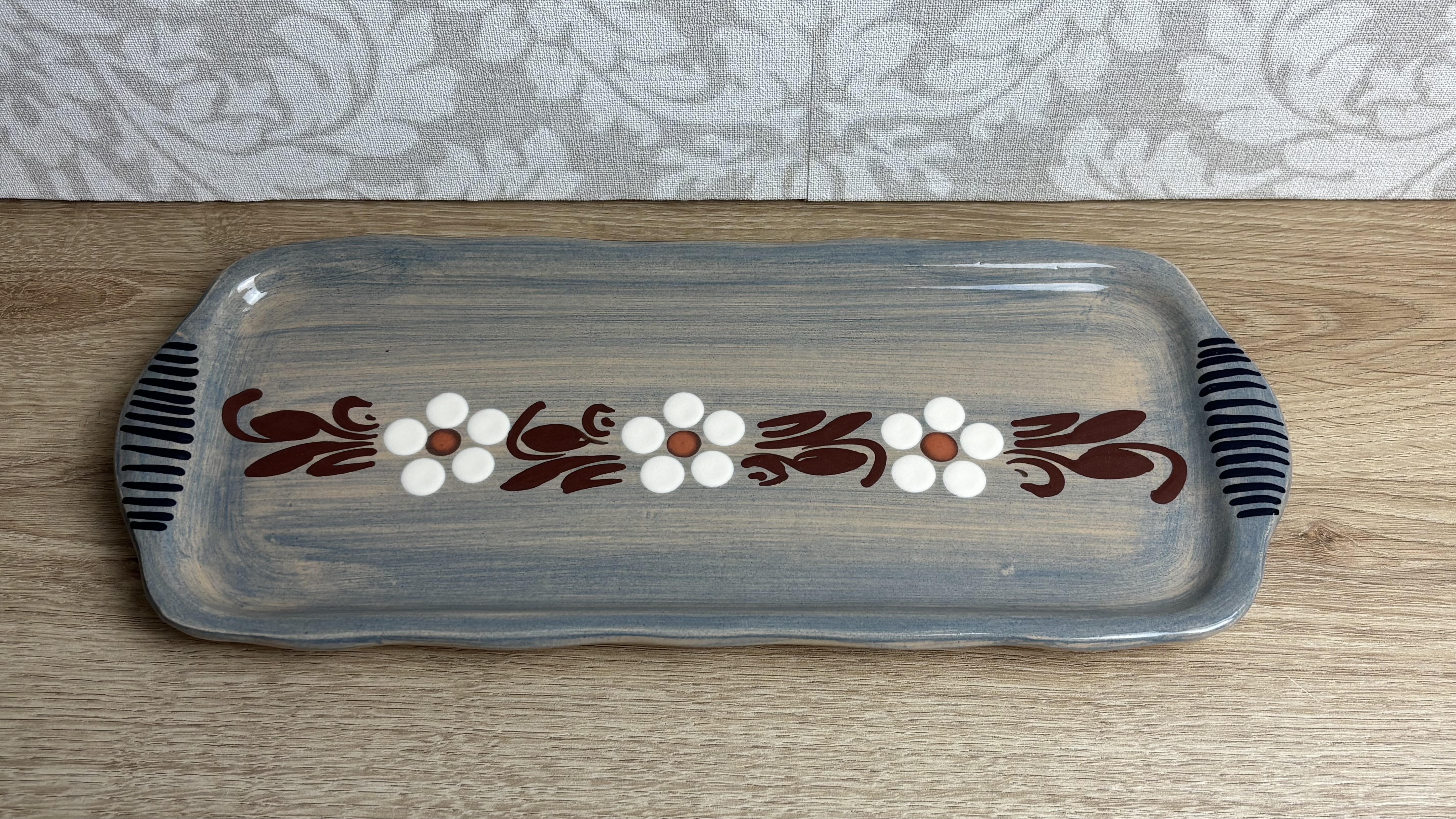 Plat à cake bleu clair fleur