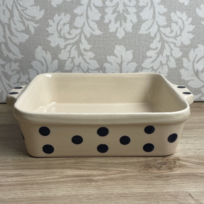 Plat à gratin carré crème gros pois bleu