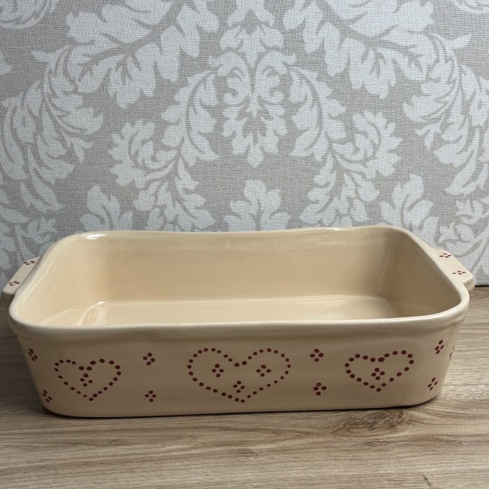 Plat a gratin rectangulaire crème coeur rouge
