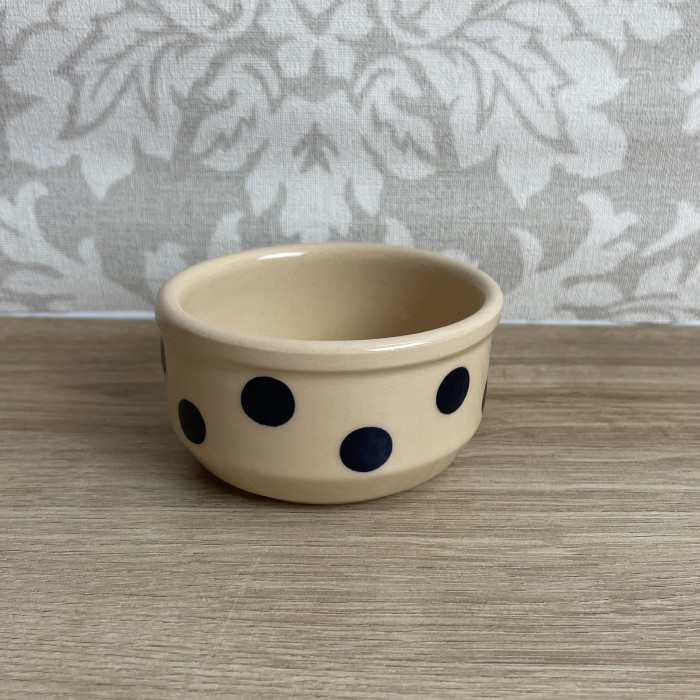 Ramequin crème gros pois bleu