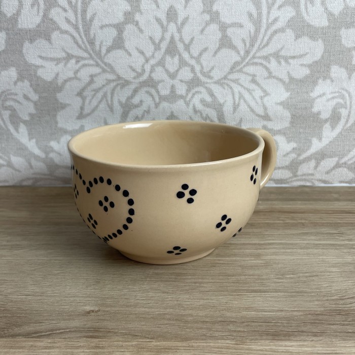 Tasse crème coeur bleu